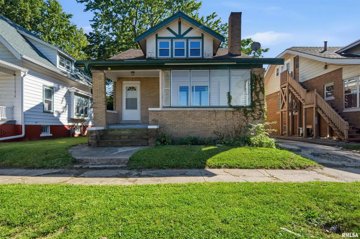 1816 W SHERMAN AVE, Peoria, IL 61606