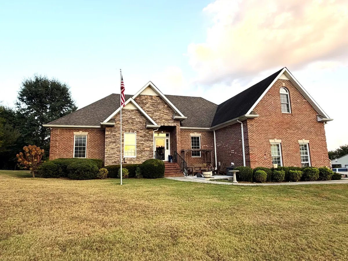 319 Dye Rd, Bell Buckle, TN 37020