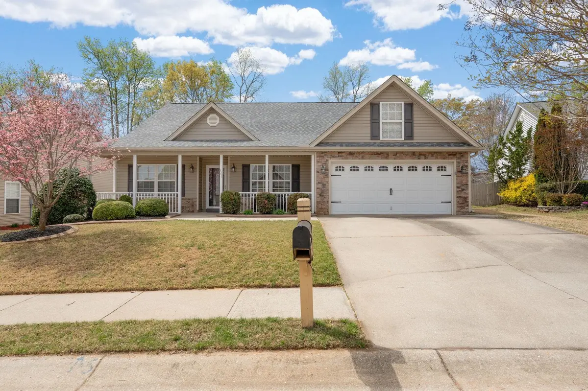 863 Vandenburg DR, Boiling Springs, SC 29316