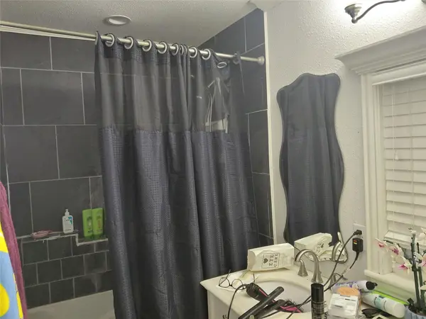 808 W Lee Ave, Kingsville, TX 78363