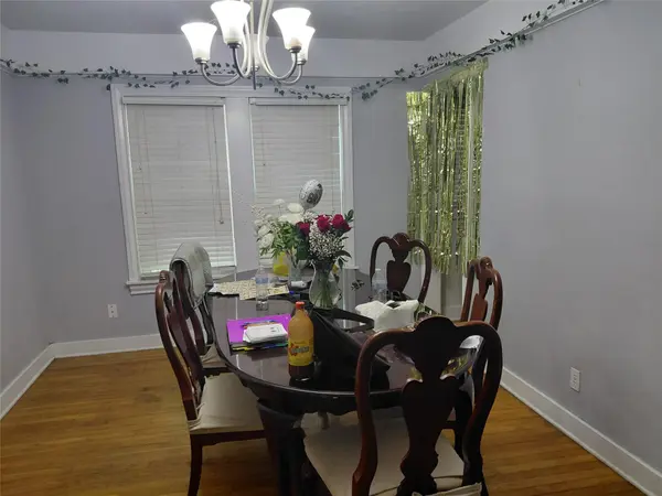 808 W Lee Ave, Kingsville, TX 78363