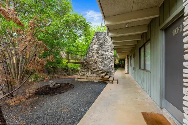 2308 Enfield RD #204, Austin, TX 78703
