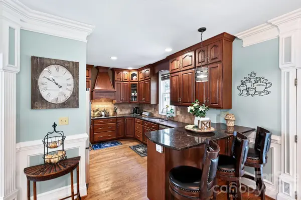 73 Rose Of Sharon WAY, Candler, NC 28715