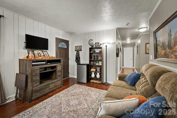 4753 Calico RD, Lenoir, NC 28645