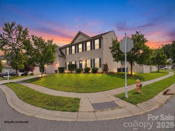 13104 Red Vulcan CT, Charlotte, NC 28213