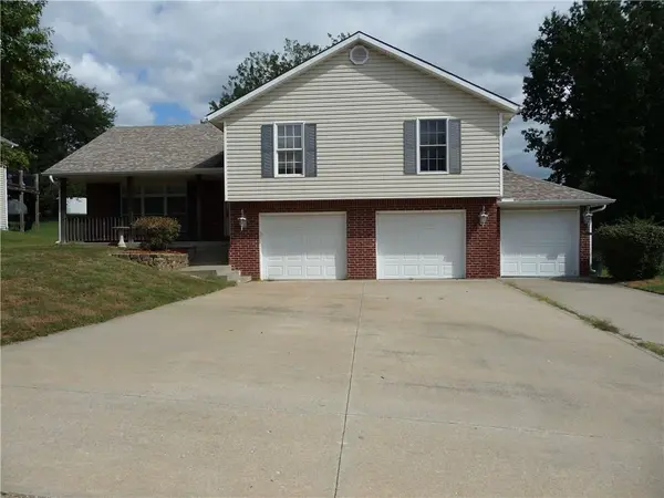 103 Hidden Pines LN, Warrensburg, MO 64093
