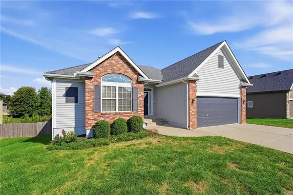1104 NW 91st TER, Kansas City, MO 64155