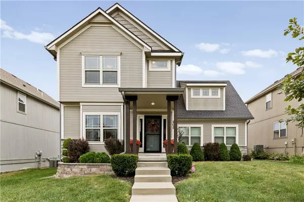 203 N Franklin ST, Raymore, MO 64083