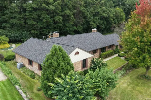 51200 Pheasant Run DR, Granger, IN 46530