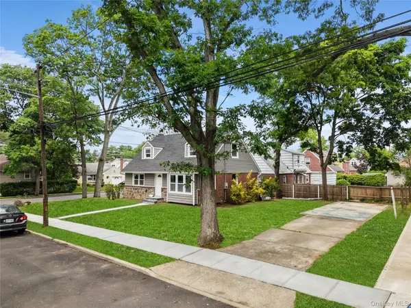 474 Roy ST, West Hempstead, NY 11552