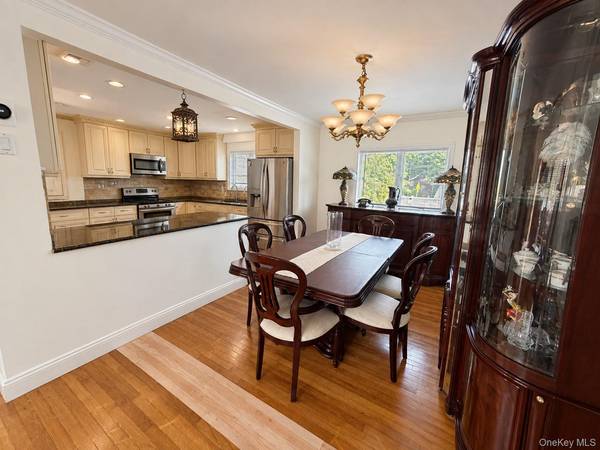 1745 Bellmore AVE, Bellmore, NY 11710