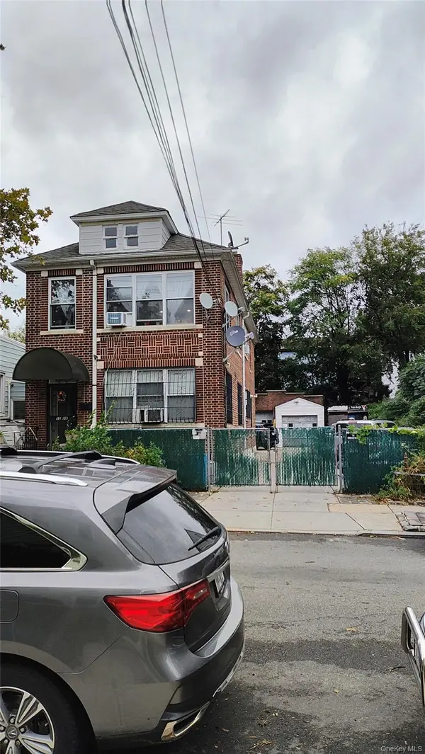 15-09 120 ST, College Point, NY 11356