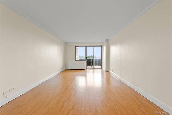 175-20 Wexford TER #11A, Jamaica Estates, NY 11432