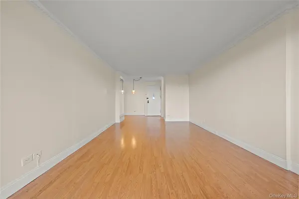 175-20 Wexford TER #11A, Jamaica Estates, NY 11432