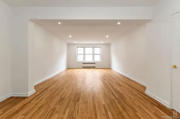 79-10 34th AVE #4U, Jackson Heights, NY 11372