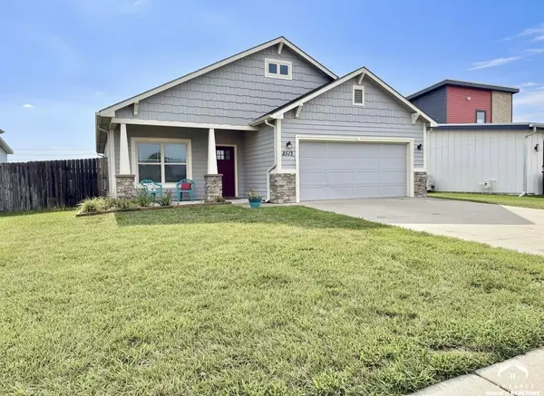 2513 Ralston ST, Lawrence, KS 66046
