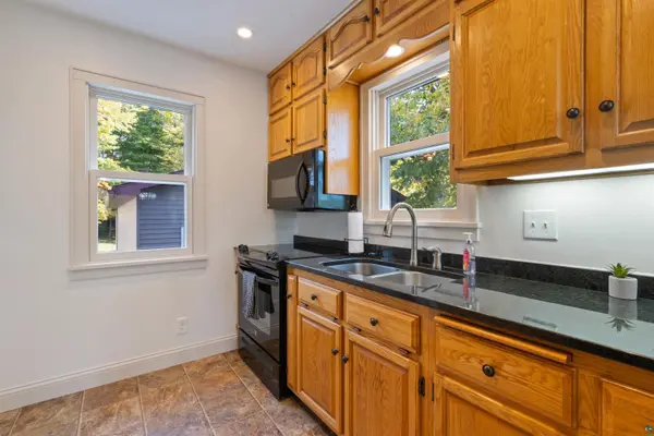 1404 N Stanford Ave, Duluth, MN 55811