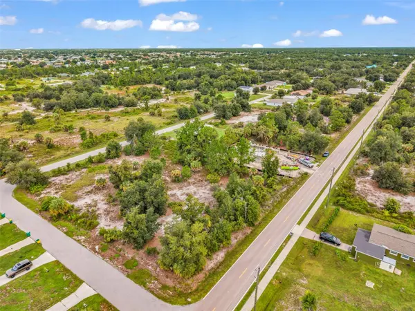 2357 BROADPOINT DR, Punta Gorda, FL 33983
