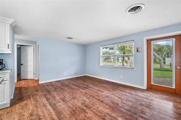 511 EVERGREEN ST, New Smyrna Beach, FL 32169