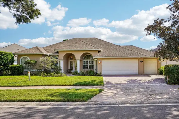 1500 EDGEWATER DR, Mount Dora, FL 32757