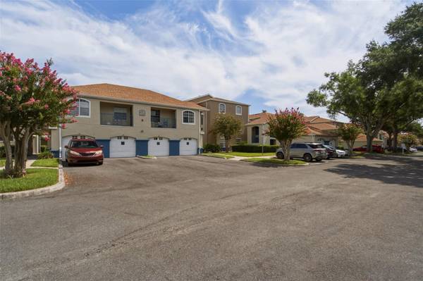 7300 WESTPOINTE BLVD #725, Orlando, FL 32835