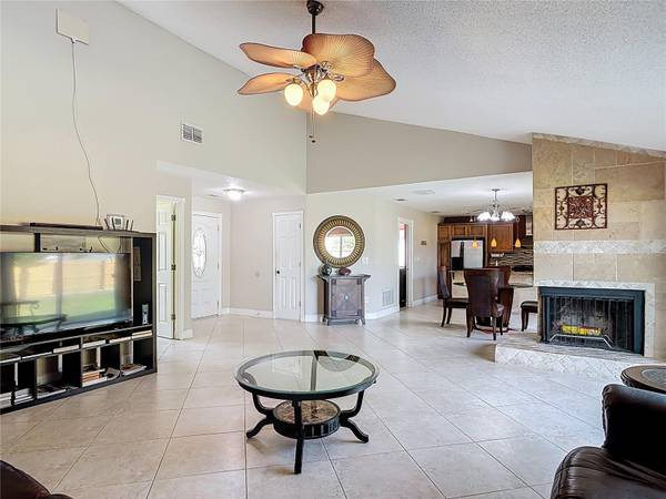 1051 ALAMEDA DR, Longwood, FL 32750