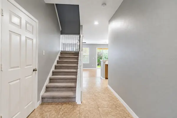 8116 STONE PATH WAY, Tampa, FL 33647