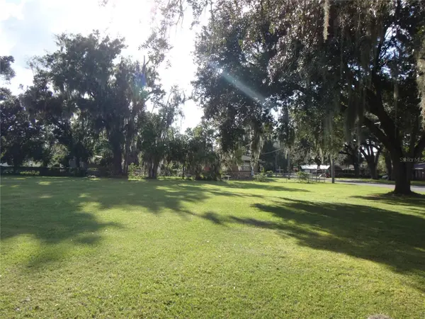 1603 JAMES L REDMAN Pkwy, Plant City, FL 33563
