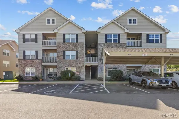 422 Bramblett HLS, O'fallon, MO 63366