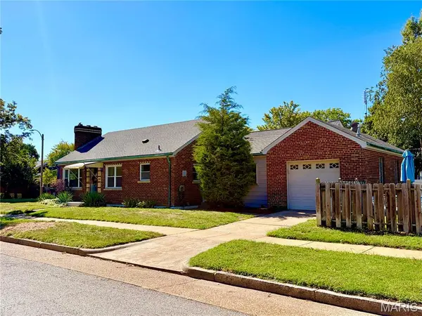 5621 January AVE, St Louis, MO 63109