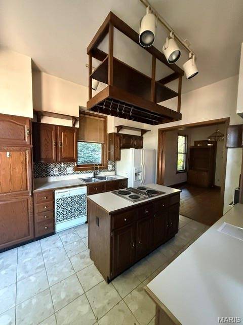 1904 Compton Hill PL, St Louis, MO 63104