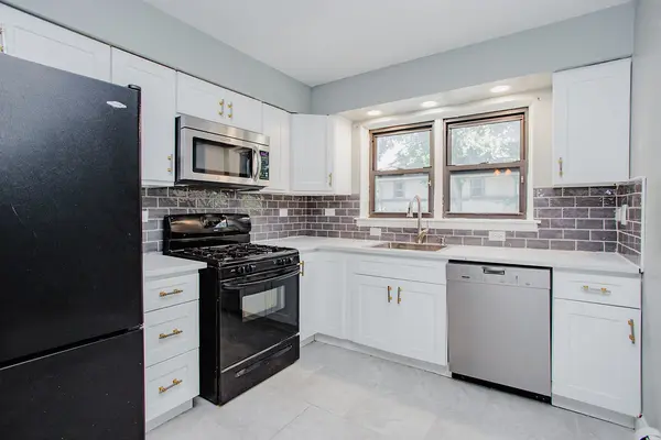 500 Washington BLVD #206, Oak Park, IL 60302