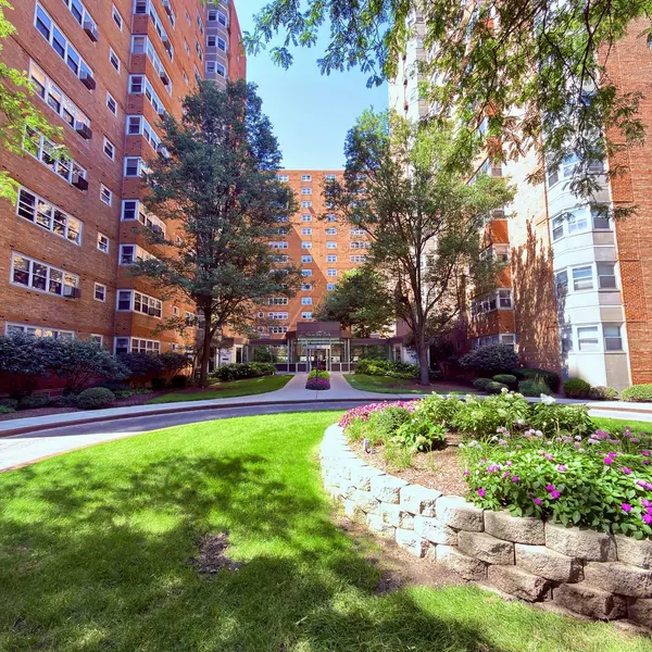 4960 N Marine DR #217, Chicago, IL 60640