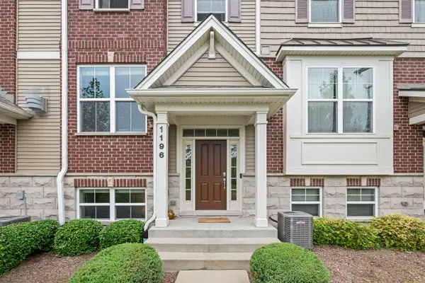 1196 Evergreen AVE, Des Plaines, IL 60016