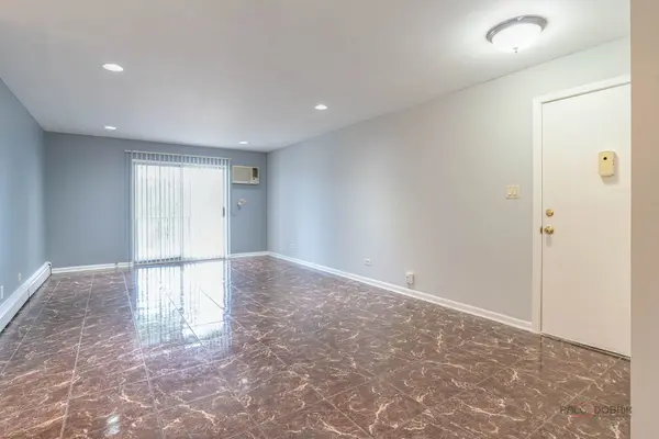575 Heritage DR #206, Schaumburg, IL 60169