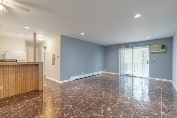 575 Heritage DR #206, Schaumburg, IL 60169
