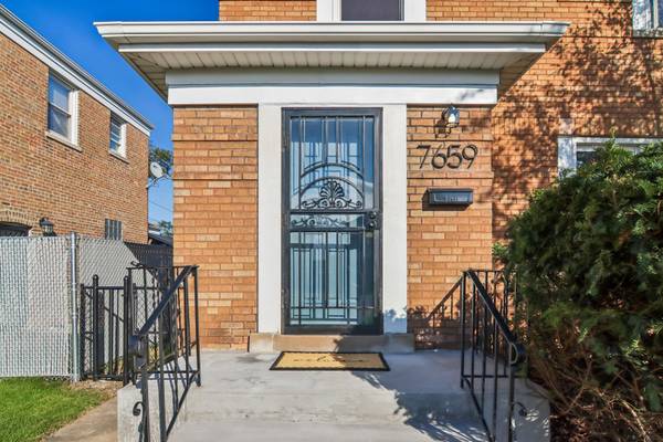 7659 S Hoyne AVE, Chicago, IL 60620