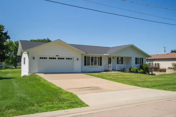 1008 1st AVE, Fulton, IL 61252