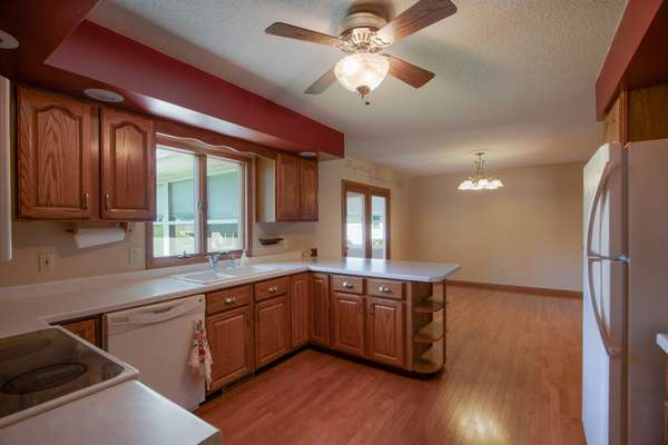 1008 1st AVE, Fulton, IL 61252