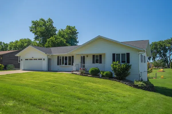 1008 1st AVE, Fulton, IL 61252