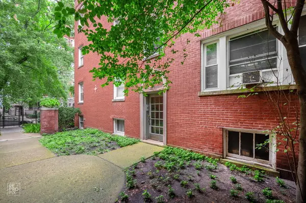 731 W Bittersweet PL #2S, Chicago, IL 60613
