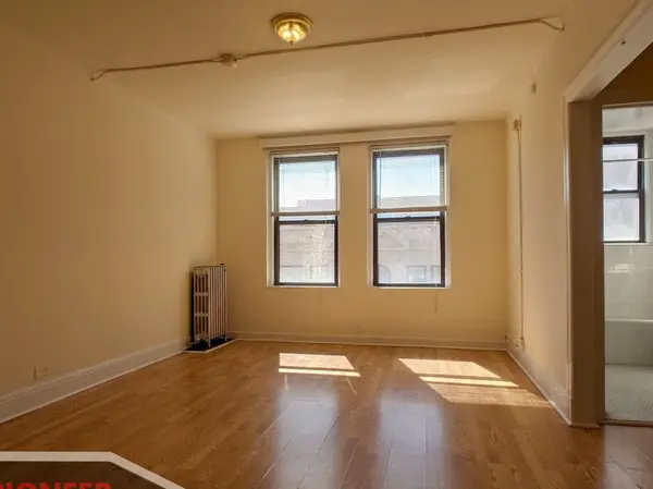 3335 W Diversey AVE #207, Chicago, IL 60647