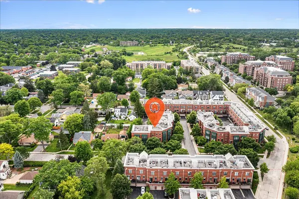 130 N Rose ST, Palatine, IL 60067