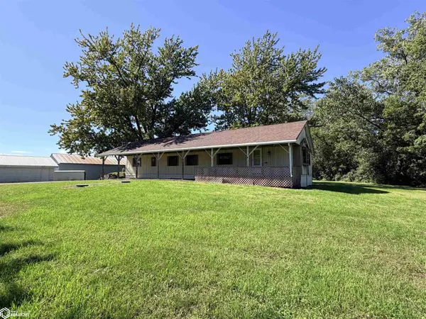 1814 223rd ST, Libertyville, IA 52567