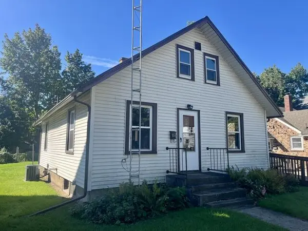 306 North ST, La Porte, IN 46350