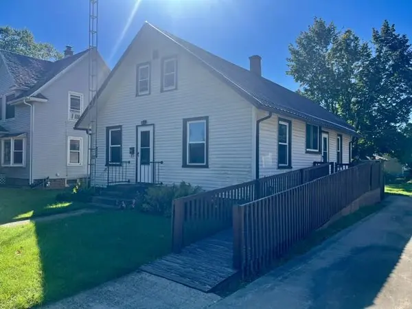 306 North ST, La Porte, IN 46350