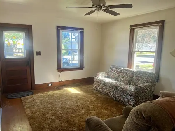 306 North ST, La Porte, IN 46350