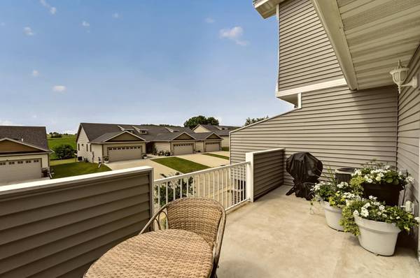 687 Shardlow PL NE, Byron, MN 55920
