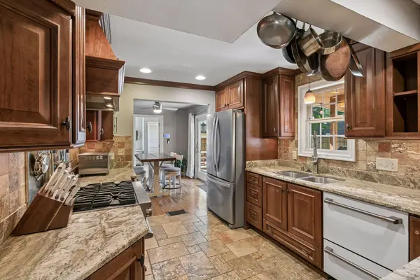 1789 Asbury ST, Falcon Heights, MN 55113