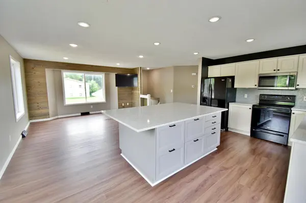 1003 2nd ST S, Cold Spring, MN 56320